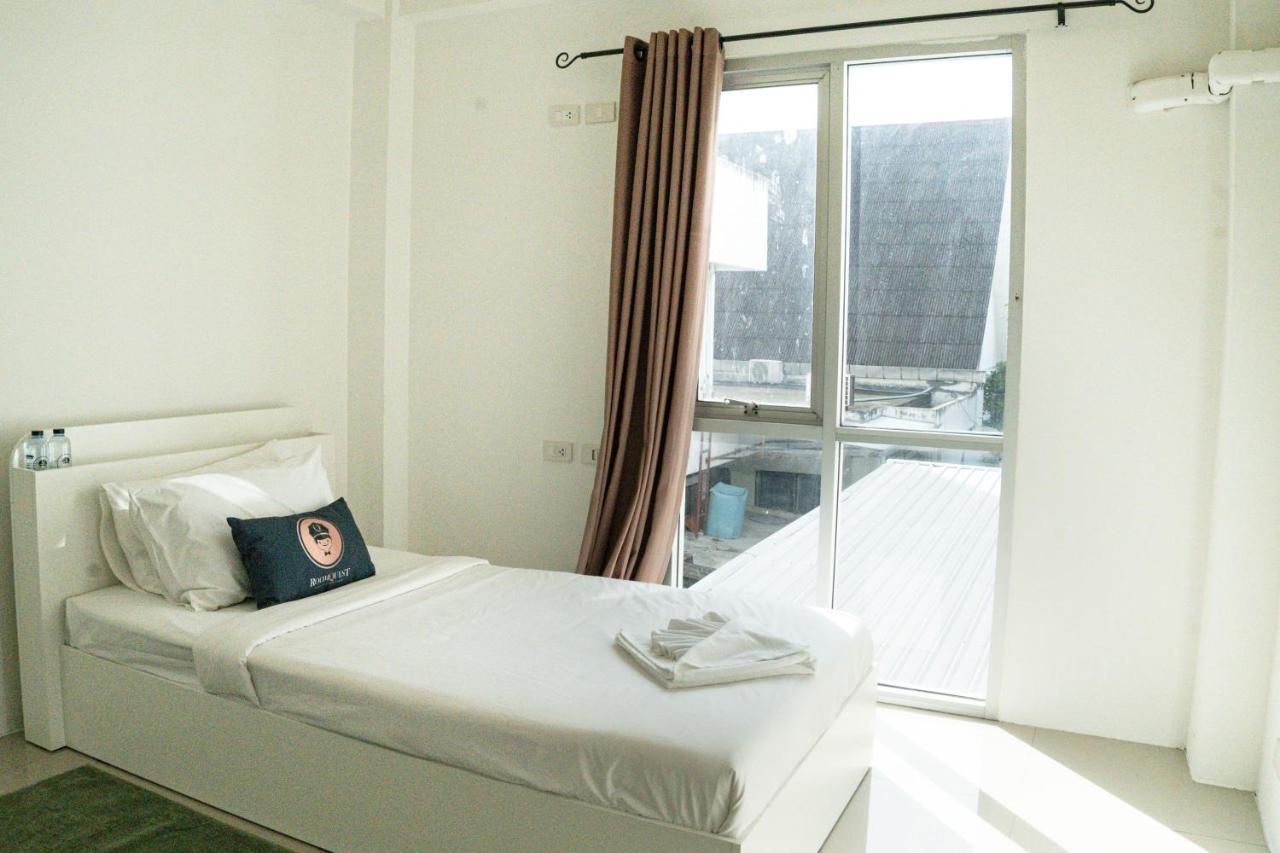 Roomquest Bangkok Sukhumvit 50 Экстерьер фото